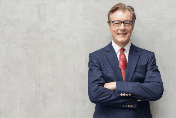 Tenha uma equipe de especialistas em ERP, processos e controladoria.